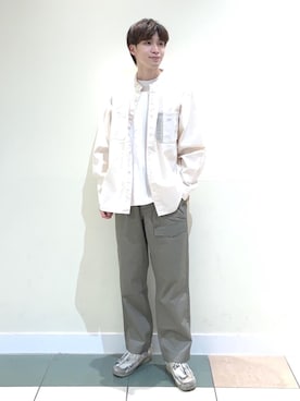 「SMITH'S（スミス）のアイテム（トップス）」を使った、coenふなやまさん（メンズ・170cm）の春コーディネート