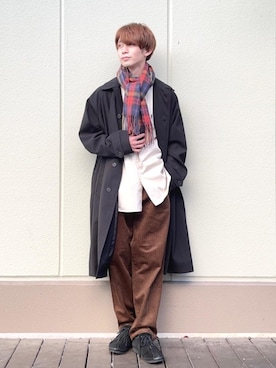 「coen（コーエン）のアイテム（ステンカラーコート）」を使った、coenふなやまさん（メンズ・170cm）の冬コーディネート