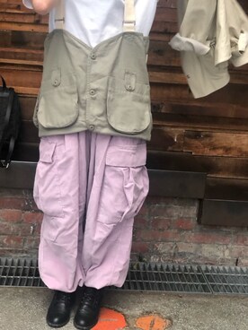 「afadのアイテム（その他トップス、グリーン系）」を使った、樂さん（レディース・163cm）の春コーディネート