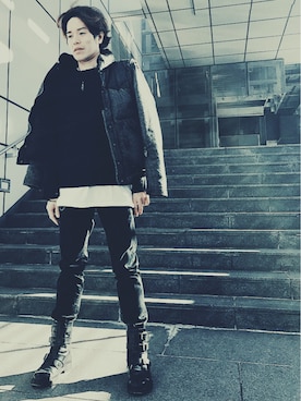 「KRIS VAN ASSCHE（クリスヴァンアッシュ）のアイテム（ブーツ）」を使った、YMDMさん（メンズ・171cm）の冬コーディネート