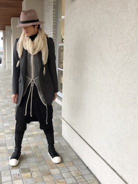 「DAMIR DOMA（ダミール・ドーマ）のアイテム」を使った、YMDMさん（メンズ・171cm）の冬コーディネート