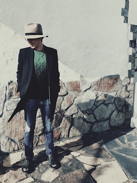 「DSQUARED2（ディースクエアード）のアイテム（ニット/セーター）」を使った、YMDMさん（メンズ・171cm）の冬コーディネート