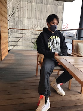 「OFF-WHITE」｜「アイテム（パーカー）」を使った、YMDMさん（メンズ・171cm）の冬コーディネート