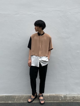 「クルニ」｜「アイテム（スラックス）」を使った、shotaさん（メンズ・175cm）の春コーディネート