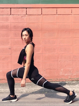 Vangie Tangさんのコーディネート