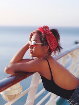 Vangie Tangさんのコーディネート