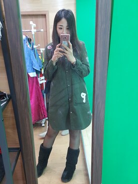 「Ollie（オーリー）のアイテム」を使った、Elien Yuさん（レディース・166cm）の冬コーディネート