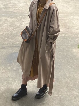 「LOUIS VUITTON（ルイヴィトン）のアイテム（ショルダーバッグ、ブラウン系）」を使った、piyokoさん（レディース・160cm）の春コーディネート