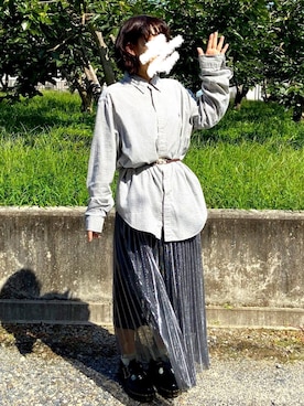 「JEANASIS（ジーナシス）のシアーシャイニープリーツスカート/876109（スカート）」を使った、かほさん（レディース・160cm・20代）の秋コーディネート