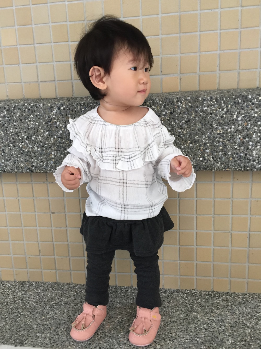 「NOのアイテム（トップス、ホワイト系）」を使った、Ginniさん（キッズ・70cm）の春コーディネートの1枚目の写真