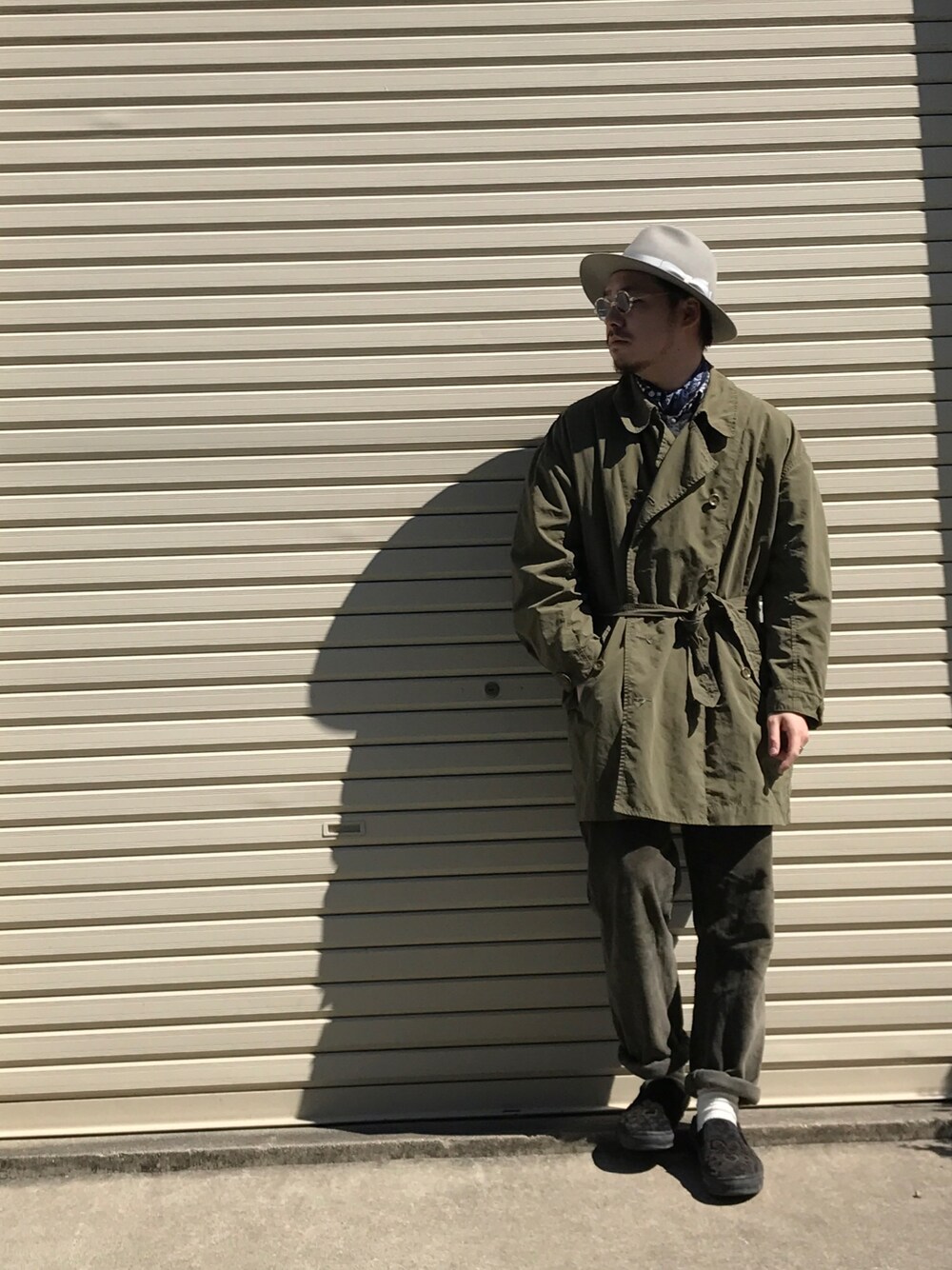 PORTER CLASSICのトレンチコートを使った人気ファッション