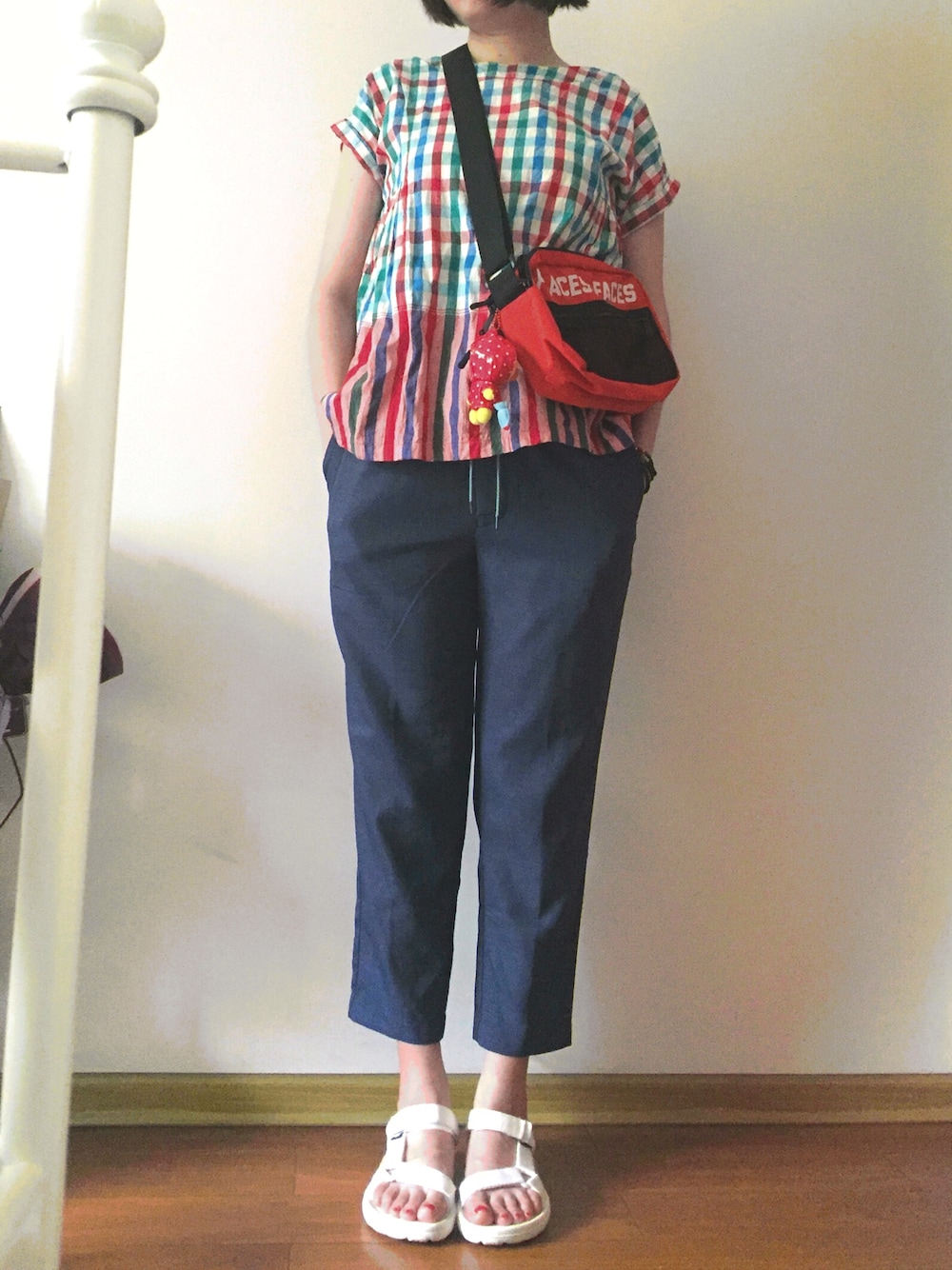 「PLACES+FACESのアイテム（ショルダーバッグ、レッド系）」を使った、LV小姐さん（レディース・168cm）の夏コーディネートの1枚目の写真