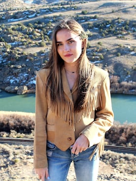 「desert」｜Jessica Nelsonさん（レディース・165cm）の春コーディネート