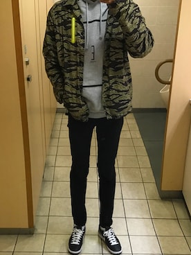 「UNDEFEATED （アンディフィーテッド）のアイテム（ナイロンジャケット）」を使った、ゆ☺︎さん（メンズ・172cm）の冬コーディネート
