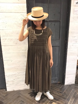 「NOIR（ノワール）のアイテム」を使った、Malle chambre de charmeさん（レディース・157cm）の春コーディネート