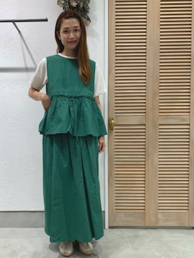 「chambre de charme（シャンブルドゥシャーム）のアイテム（スカート）」を使った、Malle chambre de charmeさん（レディース・160cm）の夏コーディネート