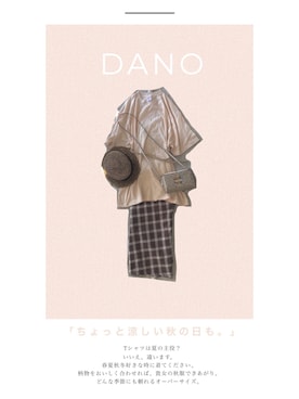 「DANOのアイテム（Tシャツ/カットソー、ベージュ系）」を使った、DANOさん（レディース・165cm）の夏コーディネート