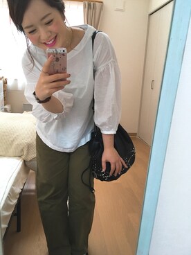 「UNIQLO（ユニクロ）のアイテム（シャツ/ブラウス、ホワイト系）」を使った、ᴹᴬᶠᵁᵞᵁさん（レディース・153cm）の春コーディネート