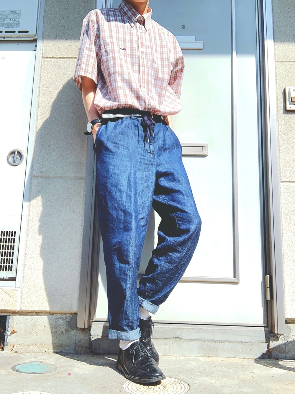 「古着MIX、タックイン、シンプルコーデ、秋、大学生、オトナカジュアル、カジュアルコーデ、革靴」｜「HARUTAのHARUTA　ハルタ　クラシックプレーントゥ 3E　711（ドレスシューズ、ブラック系）」を使った、とっきーさん（メンズ・170cm）の夏コーディネートの1枚目の写真