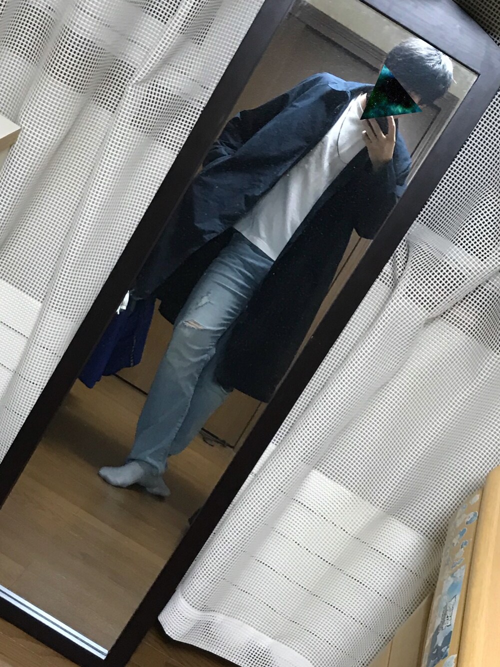 「RAGEBLUEのアイテム（ステンカラーコート、ブルー系）」を使った、Ryuさん（メンズ・177cm）の秋コーディネートの1枚目の写真