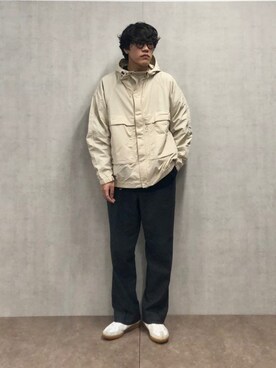 「ジャーマントレーナー」｜「アイテム（マウンテンパーカー）」を使った、SATOさん（メンズ・178cm）の冬コーディネート