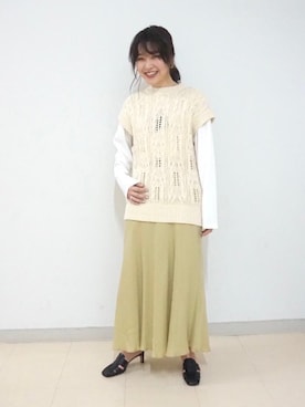 「ARRUM（アールム）のアイテム（サンダル）」を使った、河野　史保里さん（レディース・158cm）の冬コーディネート