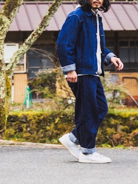 「COMOLI（コモリ）のアイテム（ジャケット/アウター）」を使った、YOSHIWOさん（メンズ・171cm）の春コーディネート