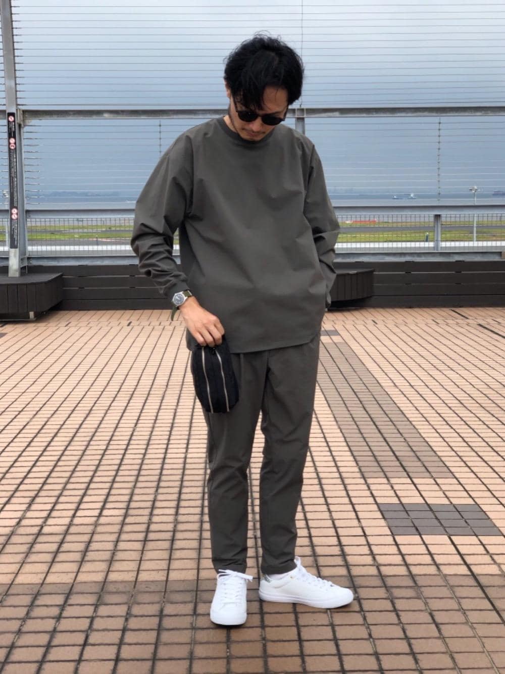 「IZIPIZIの＜IZIPIZI＞ TYPE D/アイウェア（サングラス、その他）」を使った、Satoshi Okimura さん（メンズ・171cm）の秋コーディネートの1枚目の写真