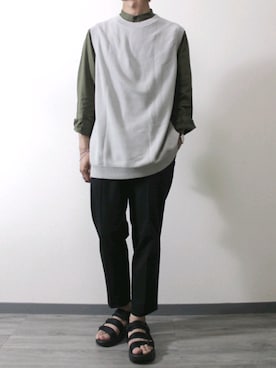 「GU（ジーユー）のアイテム（シャツ/ブラウス、グリーン系）」を使った、kota.さん（メンズ・182cm）の春コーディネート