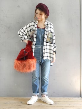 「RNA（アールエヌエー）のアイテム（トートバッグ）」を使った、ミッツ☆さん（レディース・155cm）の秋コーディネート