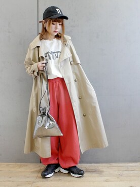 「トレンチ」｜「アイテム（スウェット）」を使った、ミッツ☆さん（レディース・155cm）の春コーディネート