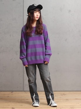 「パープル×黒」｜「アイテム（デニムパンツ）」を使った、ミッツ☆さん（レディース・155cm）の冬コーディネート