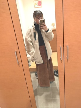 「UNIQLO（ユニクロ）のエクストラファインメリノリブタートルネックセーター（長袖）（ニット/セーター）」を使った、ponさん（レディース・155cm）の冬コーディネート