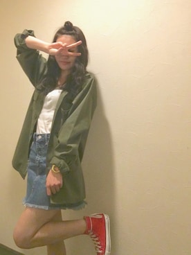 「red」｜「アイテム（ミリタリージャケット）」を使った、おSANPOさん（レディース・166cm）の夏コーディネート