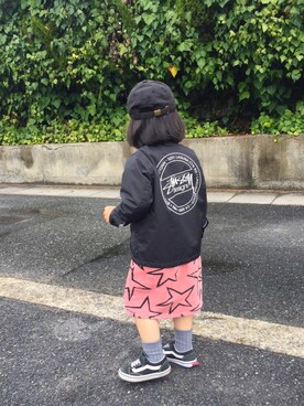 「STUSSY（ステューシー）のアイテム（ブルゾン）」を使った、shumajiroさん（キッズ・100cm）の春コーディネート
