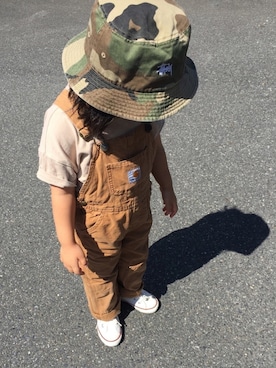 「Carhartt（カーハート）のアイテム（オールインワン・サロペット）」を使った、shumajiroさん（キッズ・100cm）の夏コーディネート