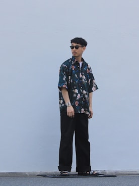 「JOHN LAWRENCE SULLIVAN（ジョンローレンスサリバン）のアイテム（スラックス）」を使った、うっちゃんさん（メンズ・178cm）の春コーディネート