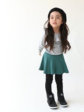 「フリルトップス」｜「アイテム（スカート）」を使った、ever closetさん（キッズ・110cm）の秋コーディネート