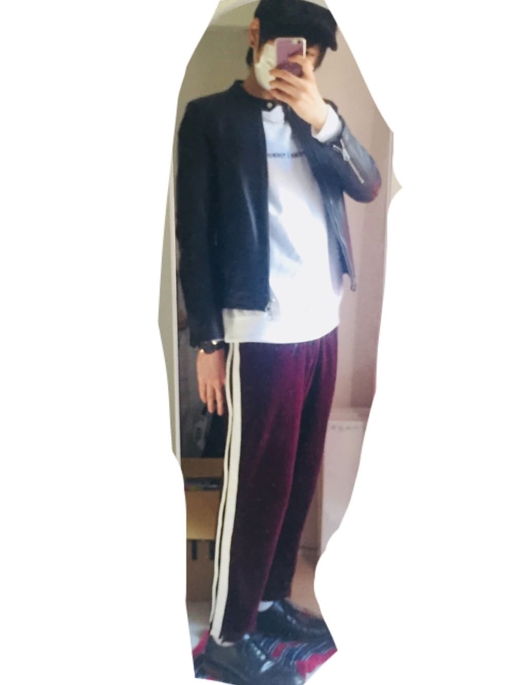 「RAGEBLUEのベロアラインジャージ/769037（その他パンツ、レッド系）」を使った、ともひろさん（メンズ・172cm）の秋コーディネートの1枚目の写真