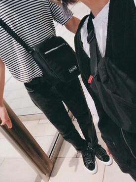 「Guess（ゲス）のアイテム（バッグ）」を使った、わたかけさん（メンズ・170cm）の秋コーディネート
