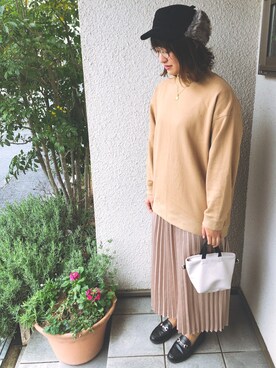 「BAYFLOW（ベイフロー）のフェイクレザー2WAYミニトートショルダーバッグ（ショルダーバッグ、ベージュ系）」を使った、けいさん（レディース・164cm）の秋コーディネート