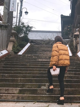 「SENSE OF PLACE by URBAN RESEARCH（センスオブプレイスバイアーバンリサーチ）のストレッチリブVネックセーター（ニット/セーター、ブラック系）」を使った、けいさん（レディース・164cm）の冬コーディネート