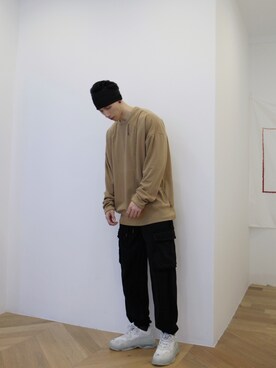 「通勤穿搭」｜「アイテム（パーカー）」を使った、哈林哥。さん（メンズ・180cm）の秋コーディネート