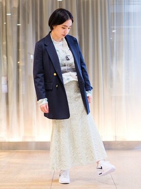 スーツジャケットを使った 白スニーカー のレディース人気ファッションコーディネート Wear スーツジャケットを使った 白スニーカー のレディース人気ファッションコーディネート Wear