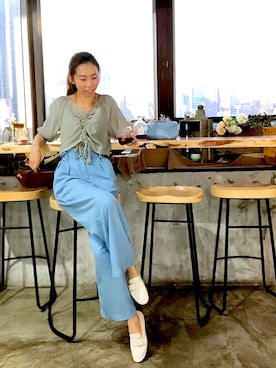 「PULL&BEAR（プルアンドベア）のアイテム（アクセサリー）」を使った、Renée Hinさん（レディース・168cm）の秋コーディネート