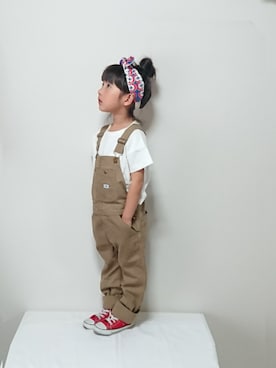 「赤コンバース」｜「アイテム（サロペット/オーバーオール）」を使った、hinacoccoさん（キッズ・100cm）の春コーディネート
