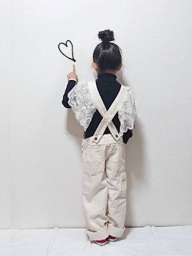 「赤コンバース」｜「アイテム（サロペット/オーバーオール）」を使った、hinacoccoさん（キッズ・110cm）の冬コーディネート