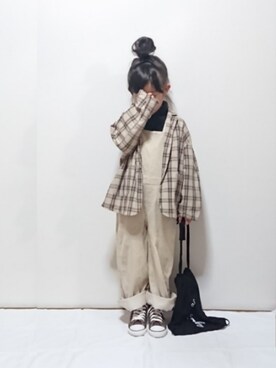 「アニエスベー」｜「アイテム（サロペット/オーバーオール）」を使った、hinacoccoさん（キッズ・110cm）の冬コーディネート
