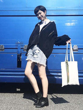 「HELK（ヘルク）のアイテム（ジャケット/アウター）」を使った、YUKINOさん（レディース・165cm）の春コーディネート