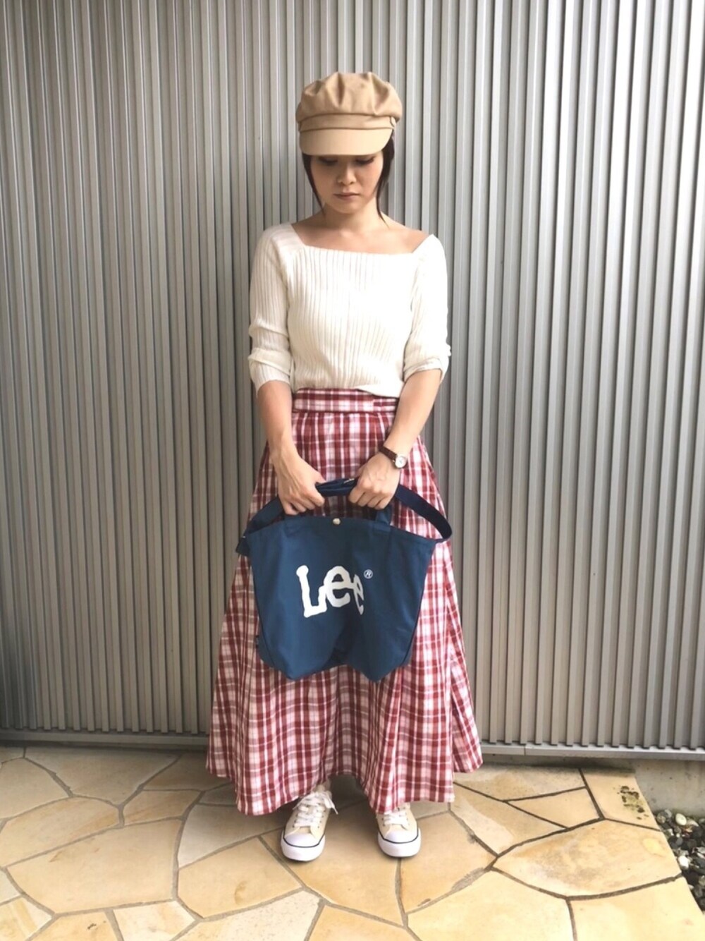 「秋のコーデ、プチプラ、チェックスカート、カジュアルコーデ、ootd、おしゃれさんと繋がりたい、スニーカー、大人ガーリー、大人カジュアル、秋服準備はじめました」｜「WEGOのWEGO/リブオフショルダーニット（ニット/セーター、ホワイト系）」を使った、SAItoooooさん（レディース・158cm）の秋コーディネートの1枚目の写真